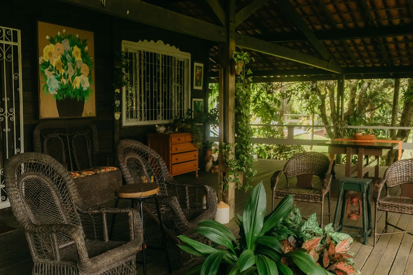 An independent bungalow in Goa with a verandah facing the garden